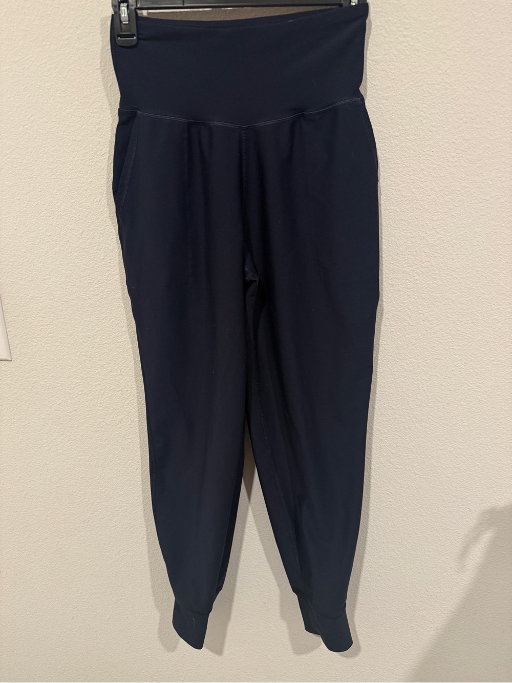 Old Navy High-Waist Navy Active Jogger Pants